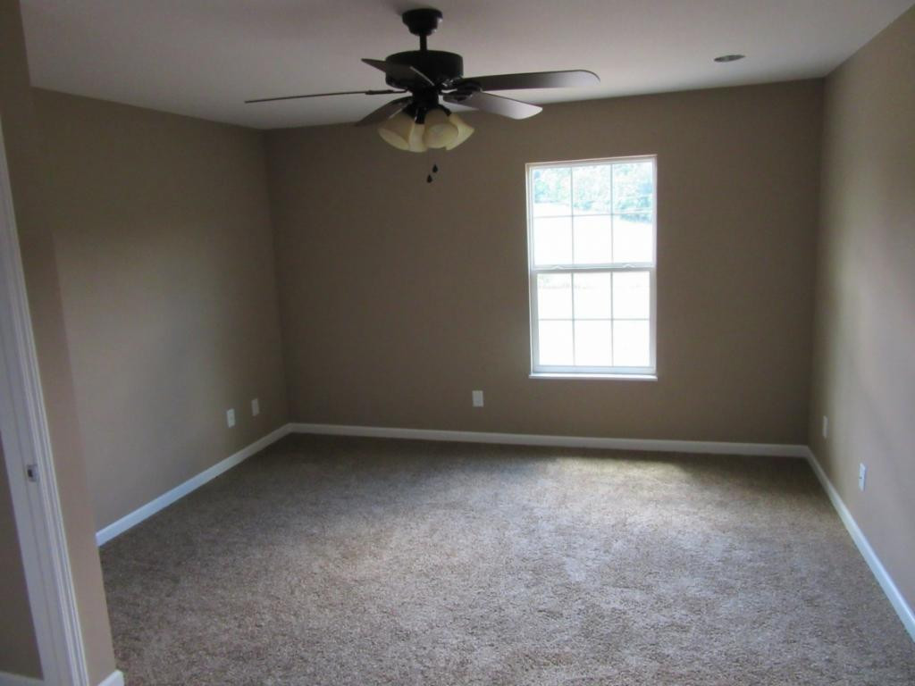 611 Jay Fanning Road Afton, TN 37616 - Photo 7 of 22 master bedroom