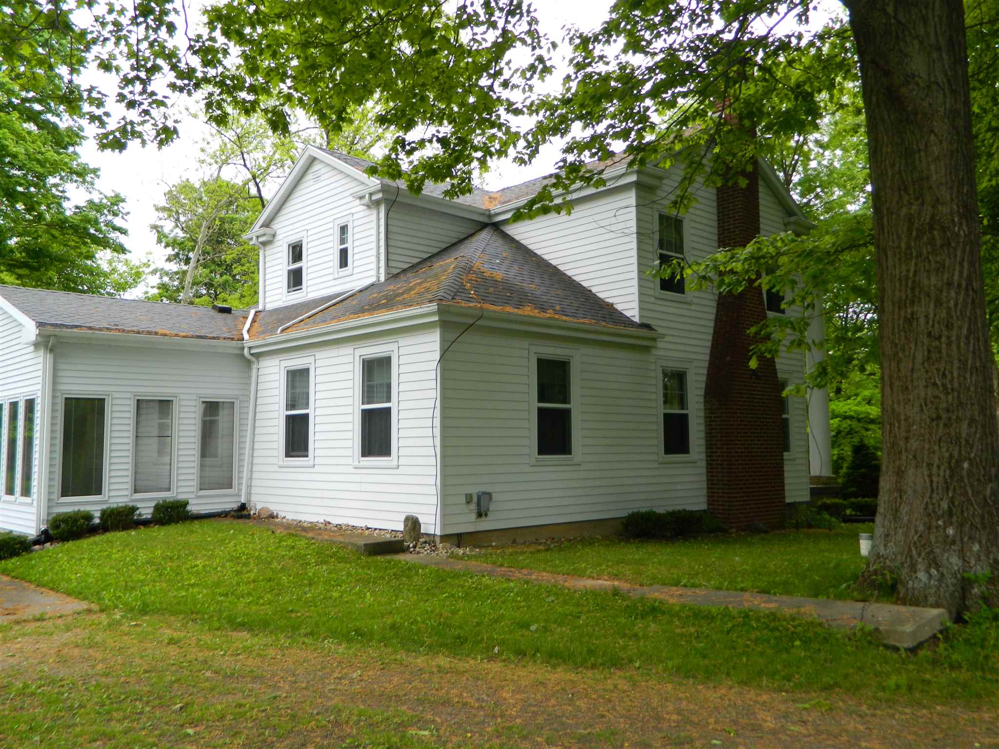 2006 North St Road Peru, IN 46970 - Photo 3 of 30 Gallery Image 3