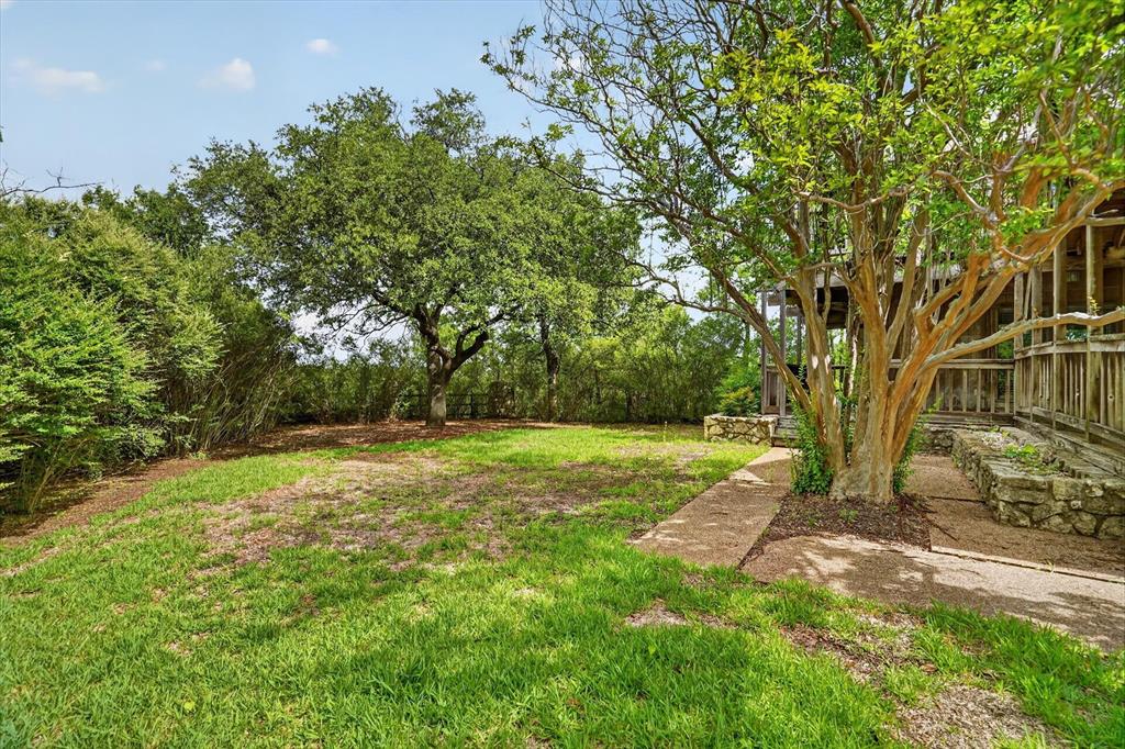 3800 Medford Road Fort Worth, TX 76103 - Photo 3 of 39