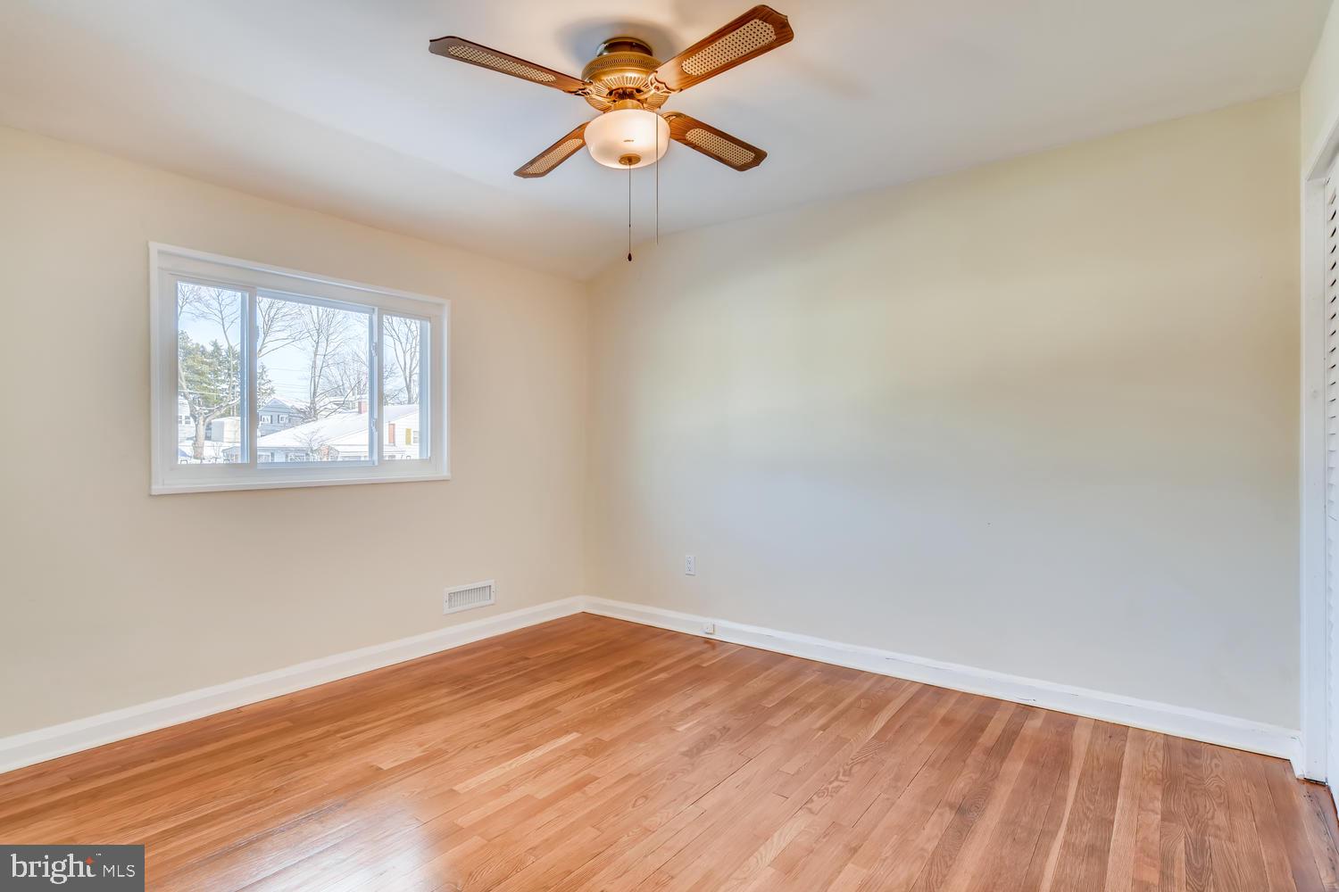 939 Southridge Road Baltimore, MD 21228 - Photo 12 of 27