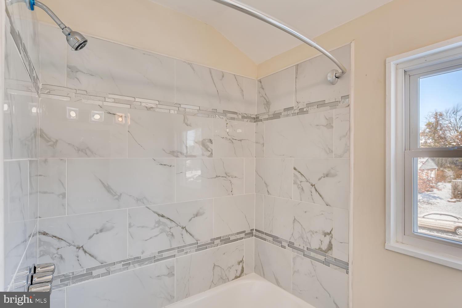 939 Southridge Road Baltimore, MD 21228 - Photo 16 of 27