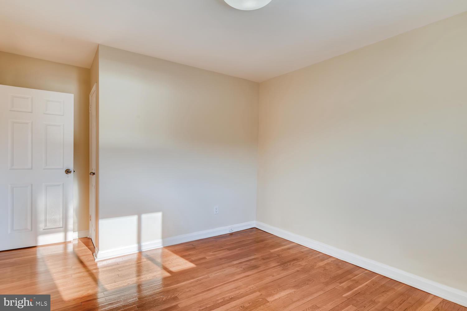 939 Southridge Road Baltimore, MD 21228 - Photo 20 of 27