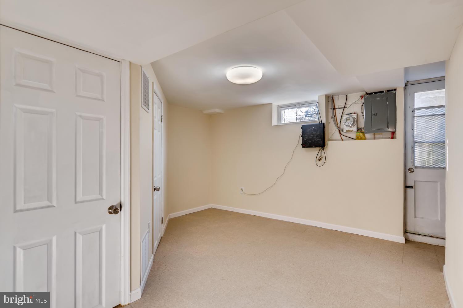 939 Southridge Road Baltimore, MD 21228 - Photo 24 of 27