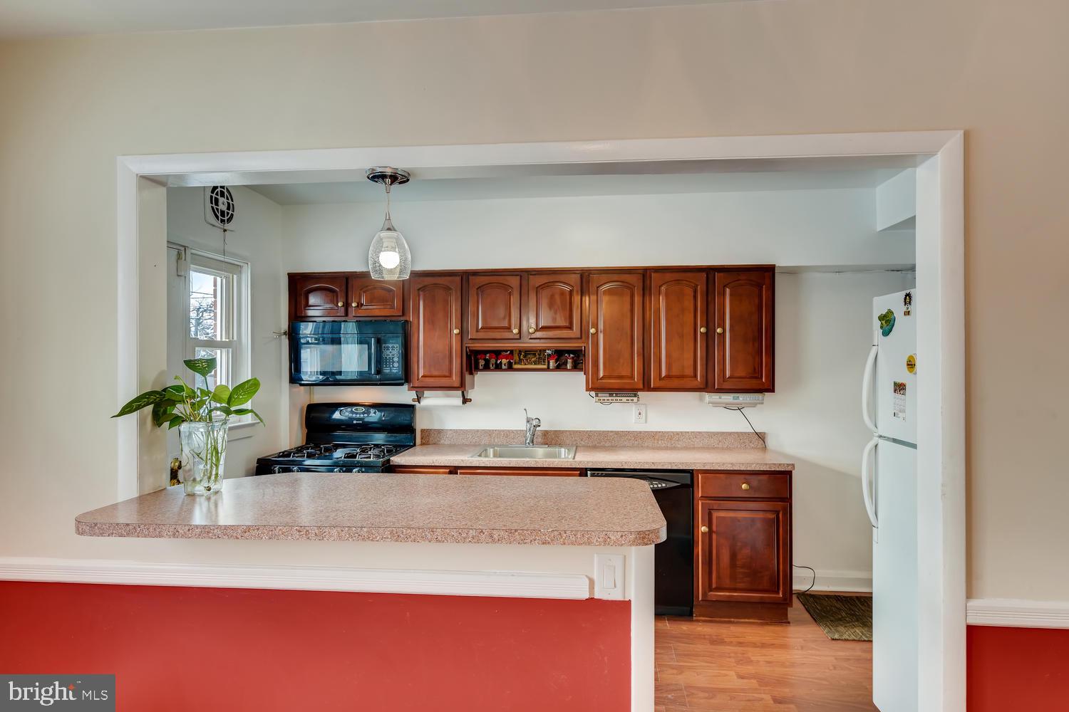 939 Southridge Road Baltimore, MD 21228 - Photo 7 of 27