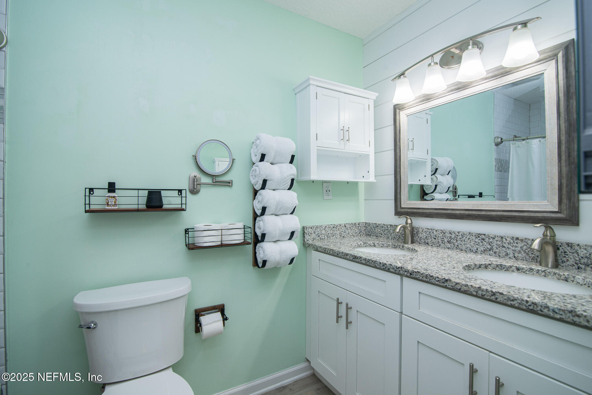 4434 Port Arthur Road Jacksonville, FL 32224 - Photo 16 of 42 Primary en suite