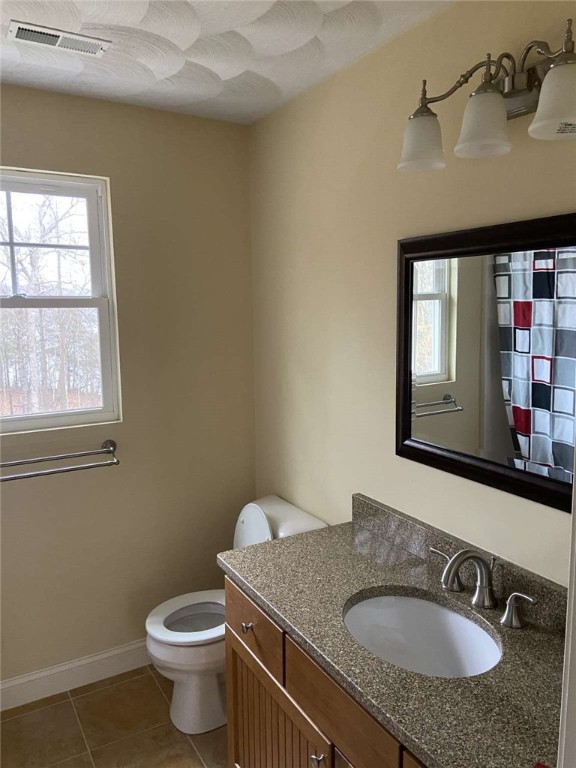 57 Hornbeam Road Coventry, RI 02816 - Photo 8 of 20