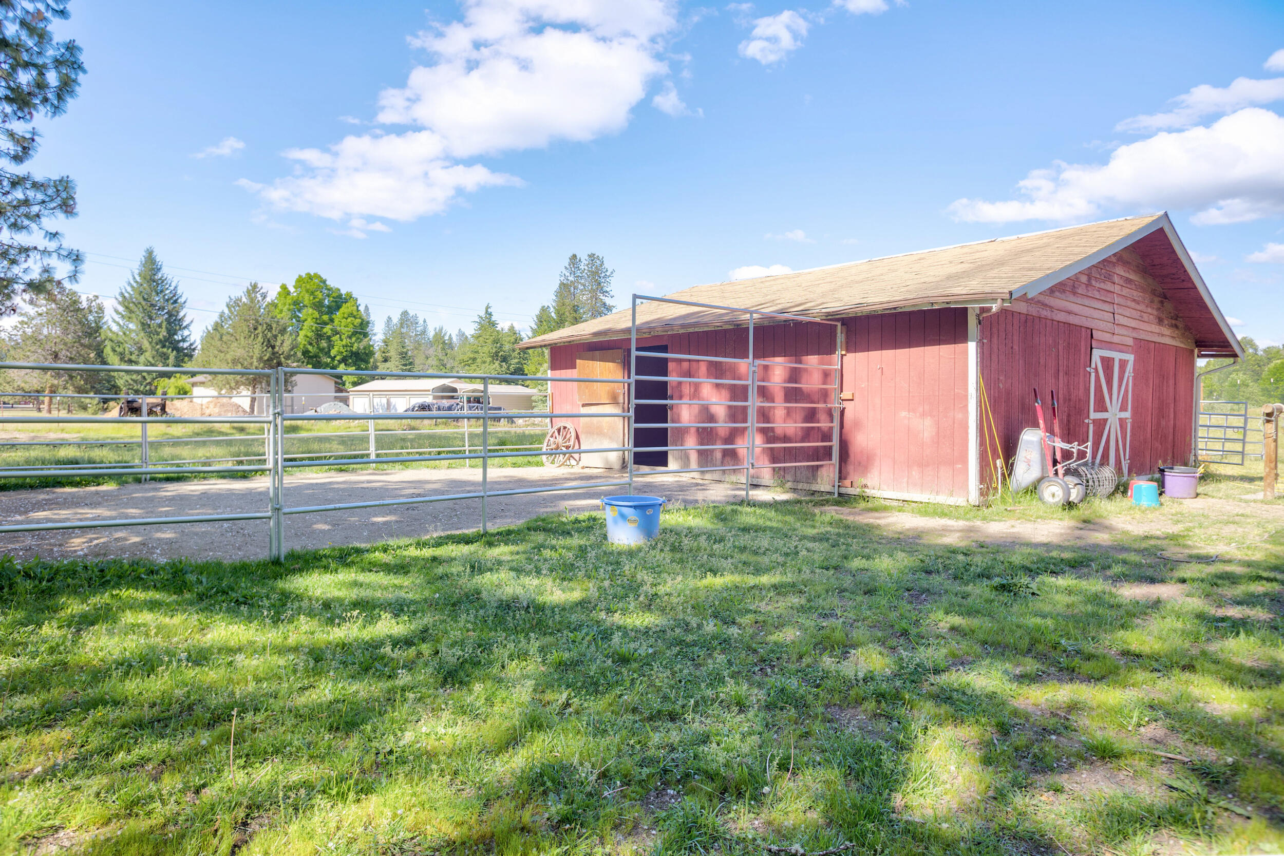 255 Queens Branch Road Rogue River, OR 97537 - Photo 37 of 60 a view of a house with a big yard