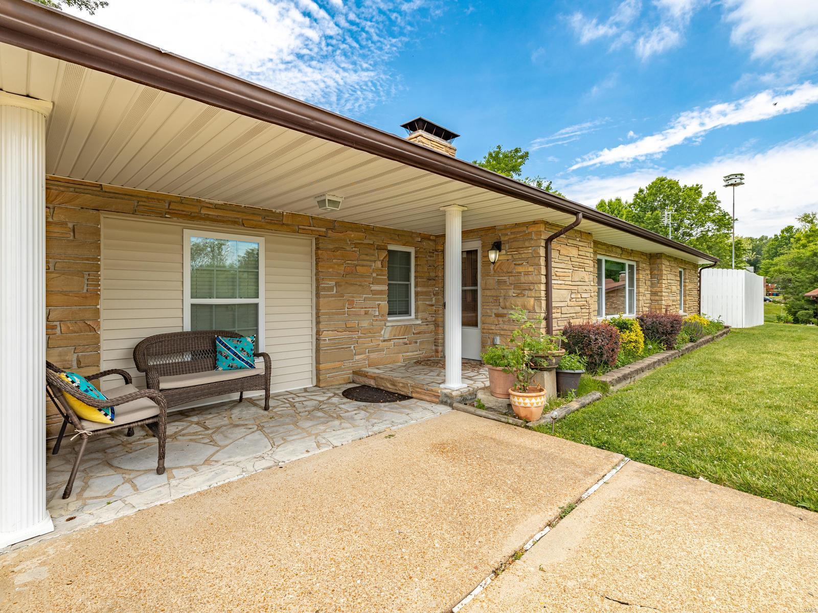 4231 Von Talge Road St. Louis, MO 63128 - Photo 3 of 34 Gallery Image 3