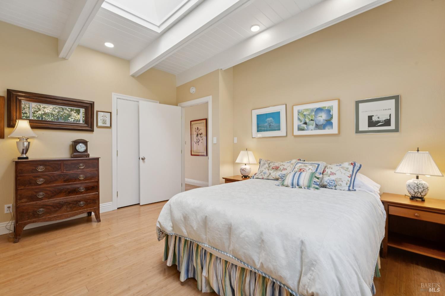 1030 Yell Road Glen Ellen, CA 95442 - Photo 48 of 73 a bedroom with a bed and a dresser