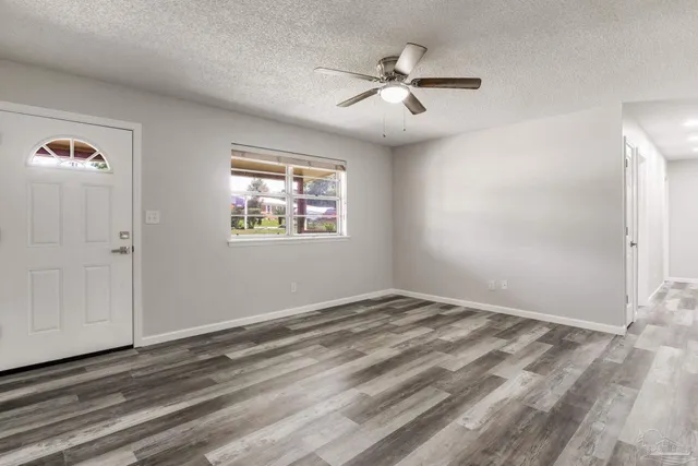 a view of empty room with window
