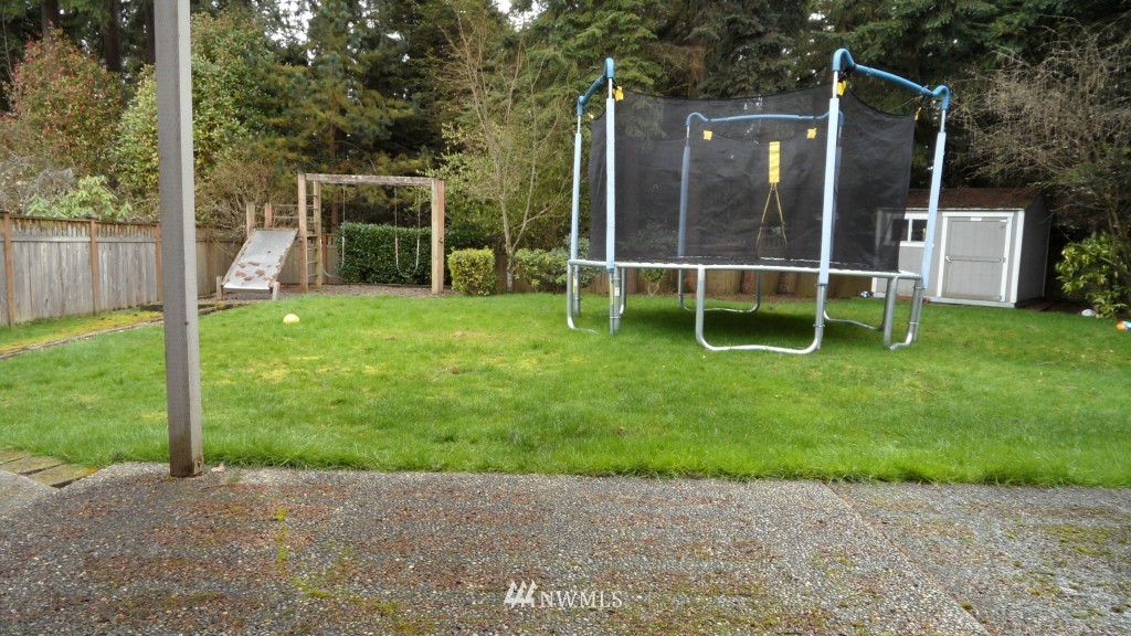 7120 177th Street Southwest Edmonds, WA 98026 - Photo 12 of 14 Gallery Image 12
