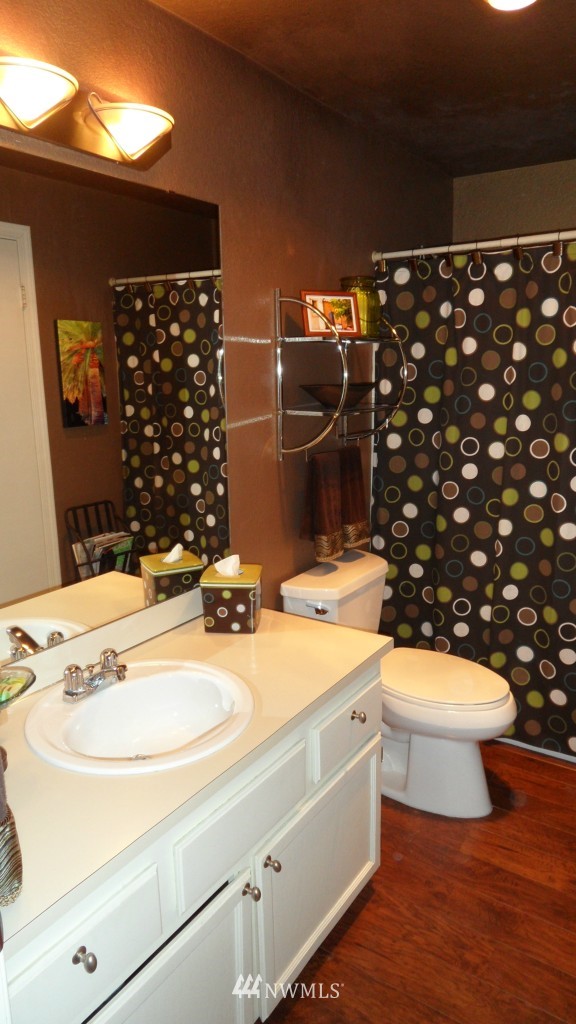 7120 177th Street Southwest Edmonds, WA 98026 - Photo 9 of 14 Gallery Image 9