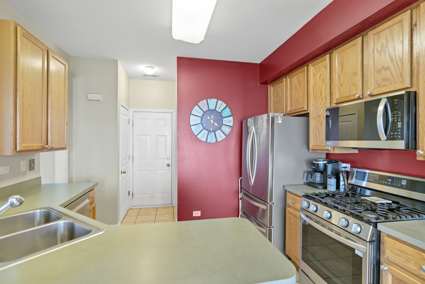24924 Franklin Lane Plainfield, IL 60585 - Photo 6 of 19
