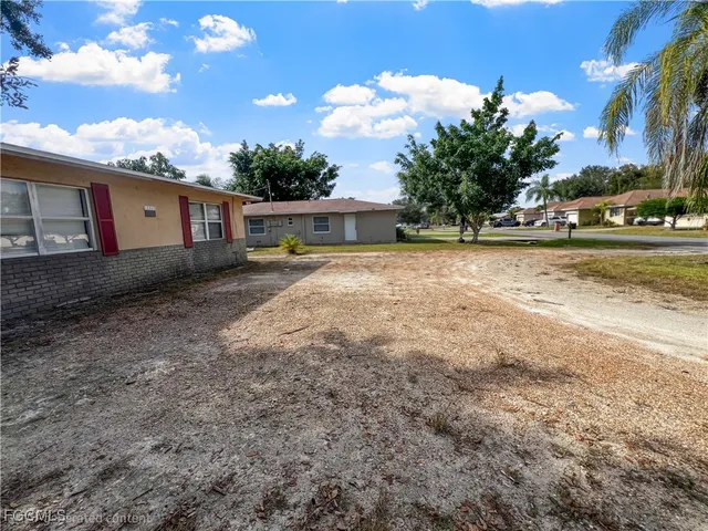 $999 | 13037 First Street, Unit 1, Fort Myers, FL 33905