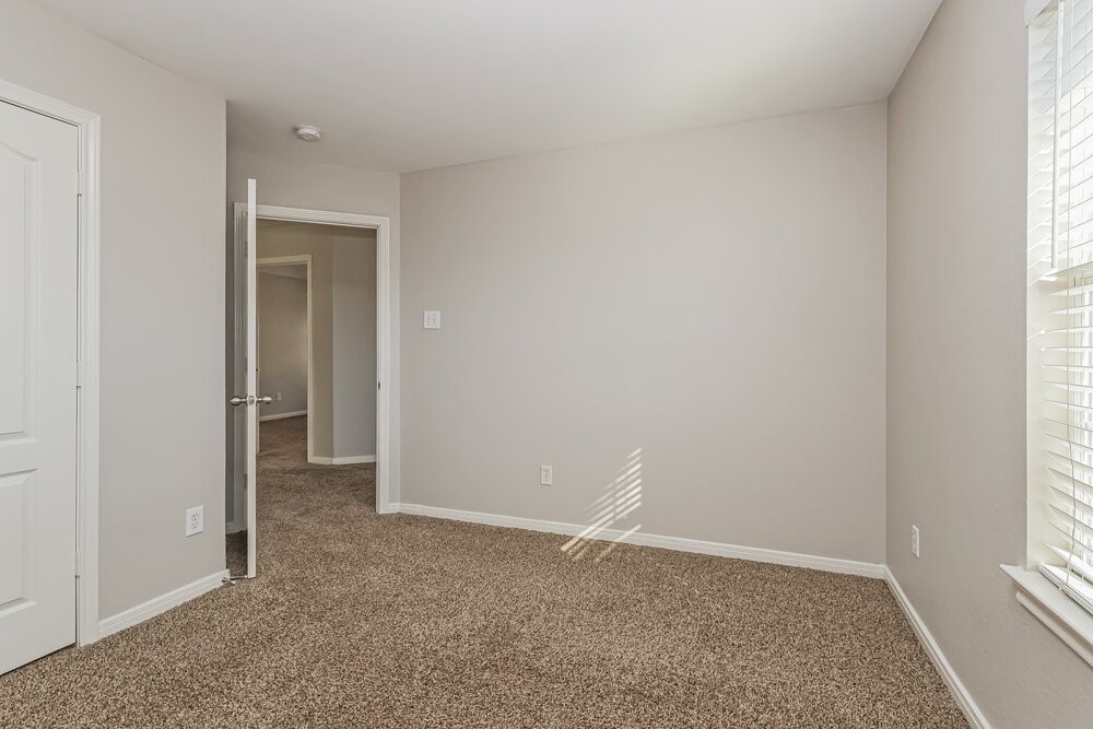 9831 West Jennifer Way Houston, TX 77075 - Photo 15 of 17