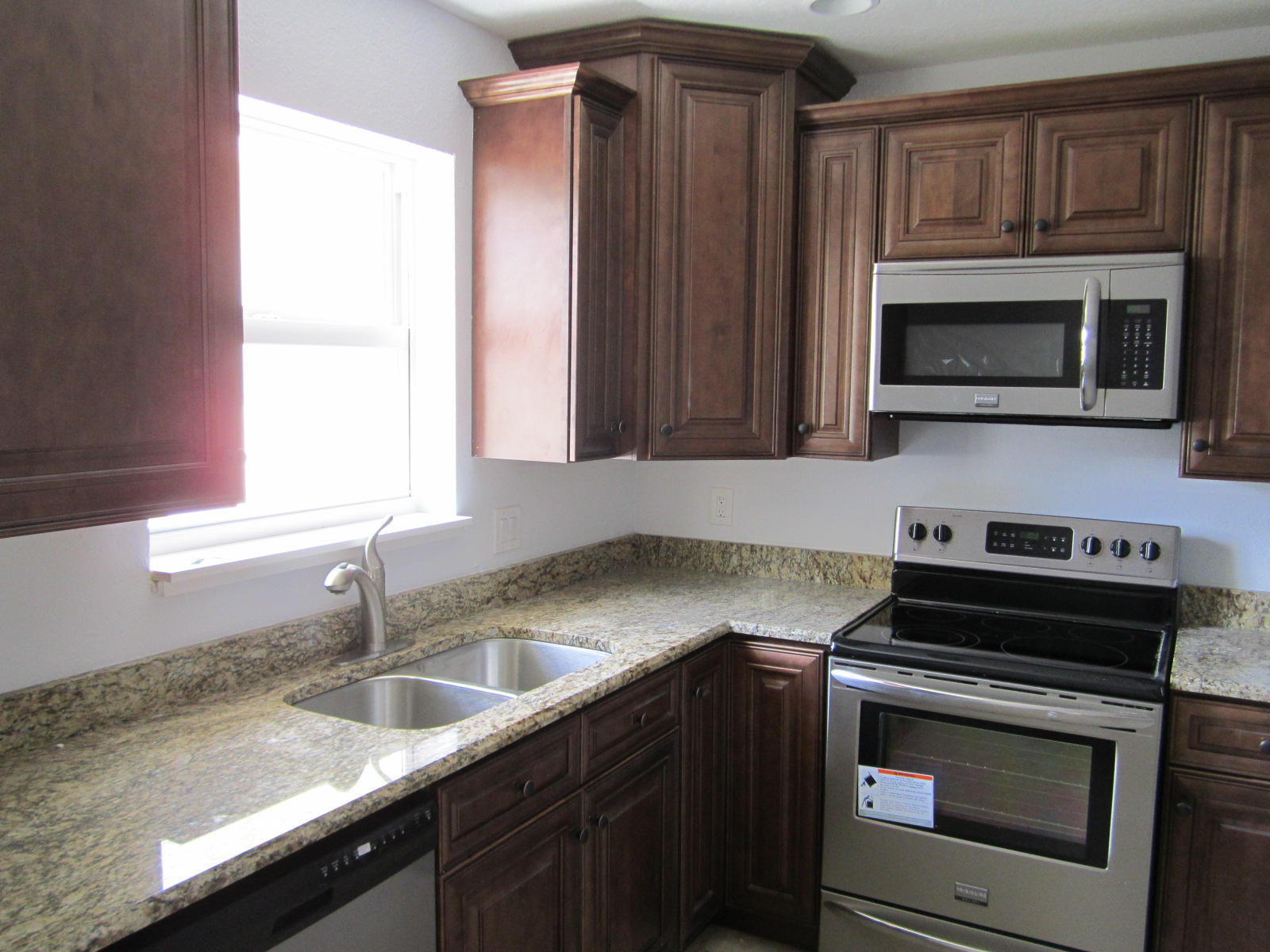 35 Willow Road Tequesta, FL 33469 - Photo 3 of 15 IMG_3419