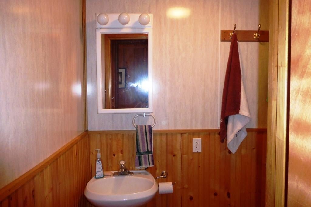 445 Lockbridge Road Meadow Bridge, WV 25976 - Photo 32 of 65 Gallery Image 32