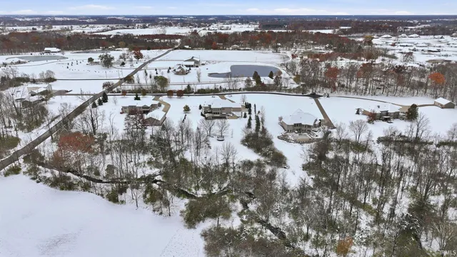 $999,900 | 17921 Lochner Road, Leo, IN 46765