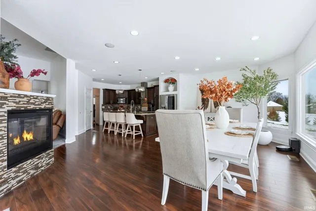 $999,900 | 17921 Lochner Road, Leo, IN 46765