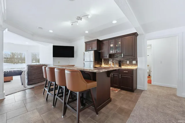 $999,900 | 17921 Lochner Road, Leo, IN 46765