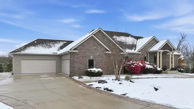 $999,900 | 17921 Lochner Road, Leo, IN 46765