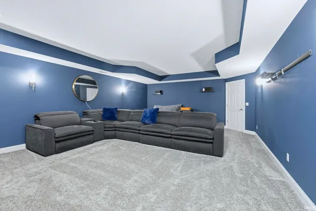 $999,900 | 17921 Lochner Road, Leo, IN 46765