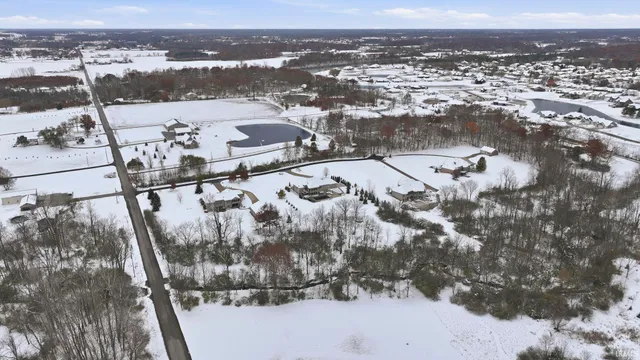 $999,900 | 17921 Lochner Road, Leo, IN 46765