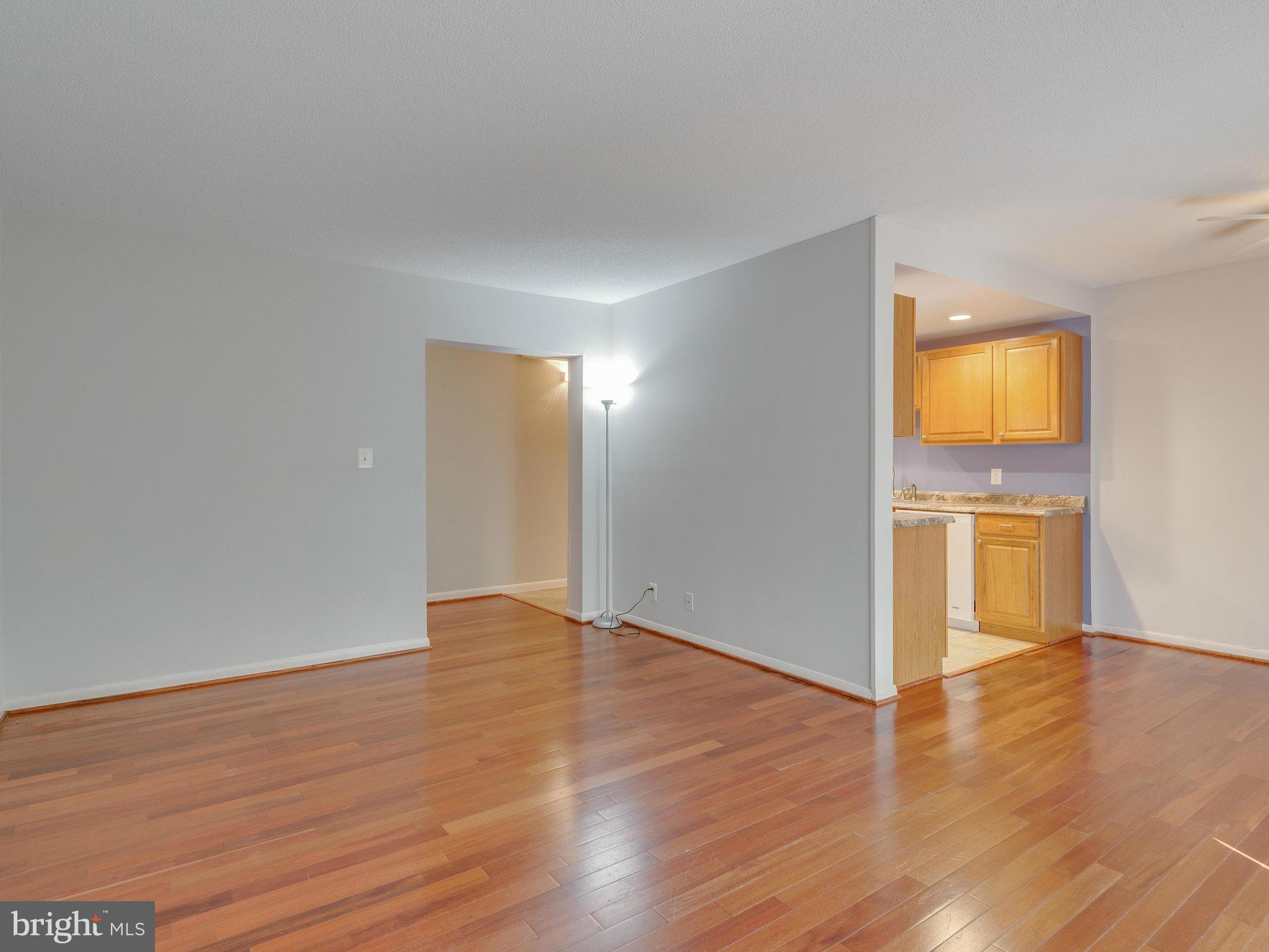 2226 Castle Rock Square, Unit 2B Reston, VA 20191 - Photo 14 of 30 Family Room