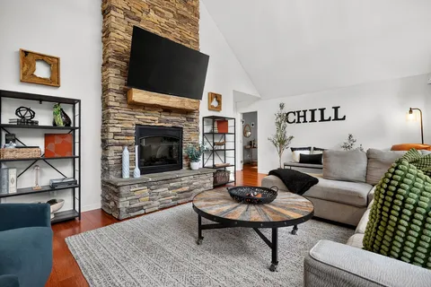 $519,900 | 2499 Shoreside Drive, Smithville, TN 37166