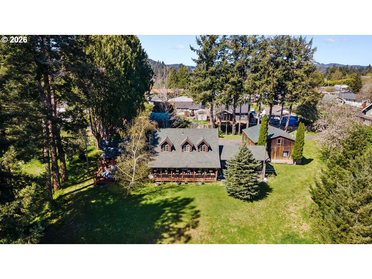 527 West Fourth Street Coquille, OR 97423 - Photo 2 of 36