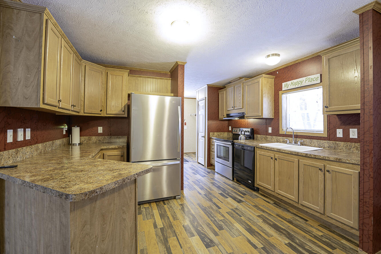 20 Circle Drive Freeport, ME 04032 - Photo 9 of 27 20 Circle dr-41