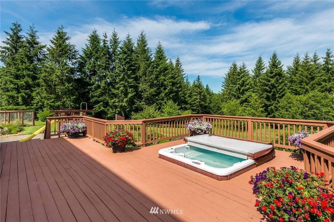 245 Gibson Road Castle Rock, WA 98611 - Photo 5 of 25 Gallery Image 5