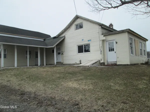 $39,900 | 97 North Main Street, Mayfield, NY 12117