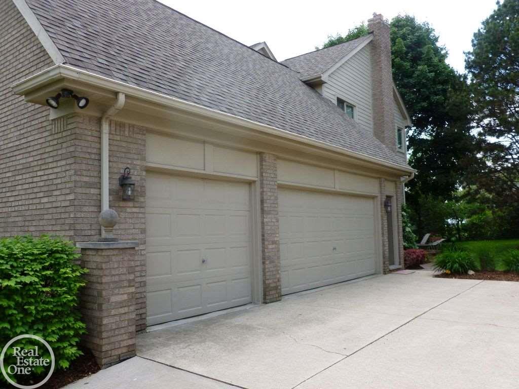 1901 Grayslake Drive Rochester Hills, MI 48306 - Photo 5 of 45