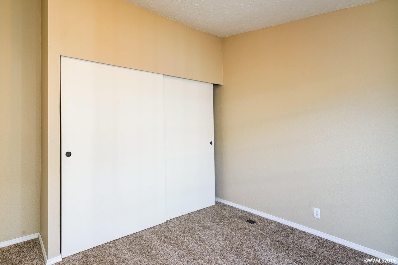 2000 Robins Lane Southeast, Unit 18 Salem, OR 97306 - Photo 20 of 28