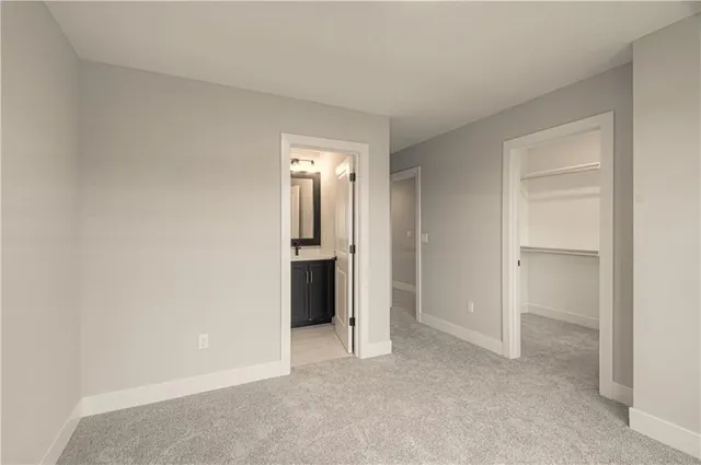 $787,930 | 17163 South Laurelwood Street, Olathe, KS 66062