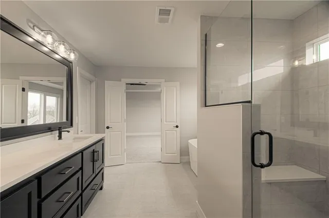 $787,930 | 17163 South Laurelwood Street, Olathe, KS 66062