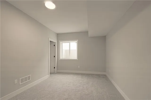 $787,930 | 17163 South Laurelwood Street, Olathe, KS 66062