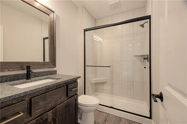 $787,930 | 17163 South Laurelwood Street, Olathe, KS 66062