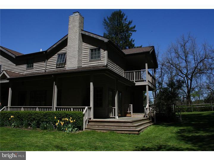 364 East Hillendale Road Kennett Square, PA 19348 - Photo 2 of 17 a front view of a house with a garden
