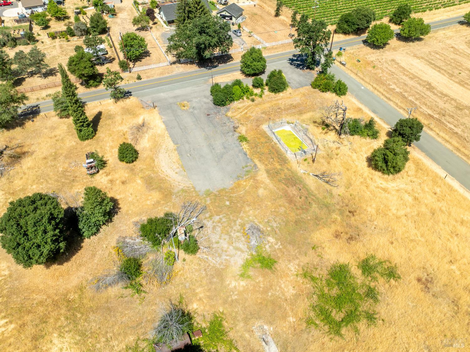 10891 West Road Redwood Valley, CA 95470 - Photo 28 of 28 a view of the yard of the house