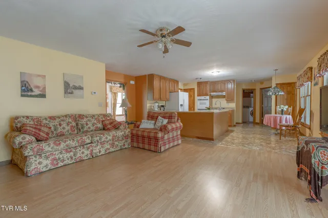 $335,000 | 9734 Palmetto Road, Wise, VA 24293