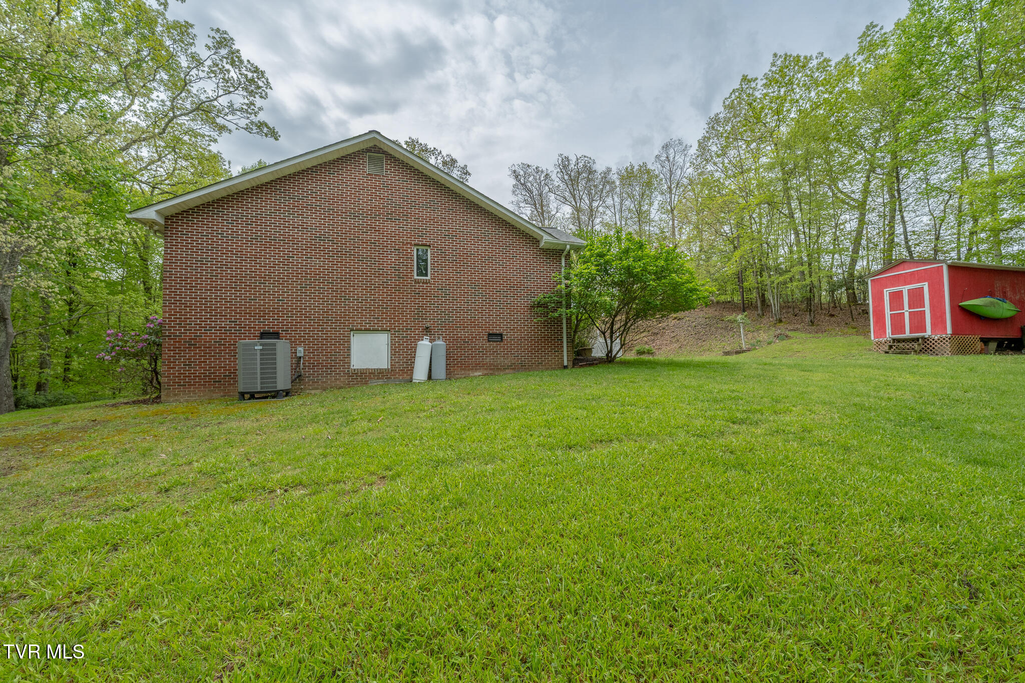 9734 Palmetto Road Wise, VA 24293 - Photo 4 of 34 GBP Z7ii-5775