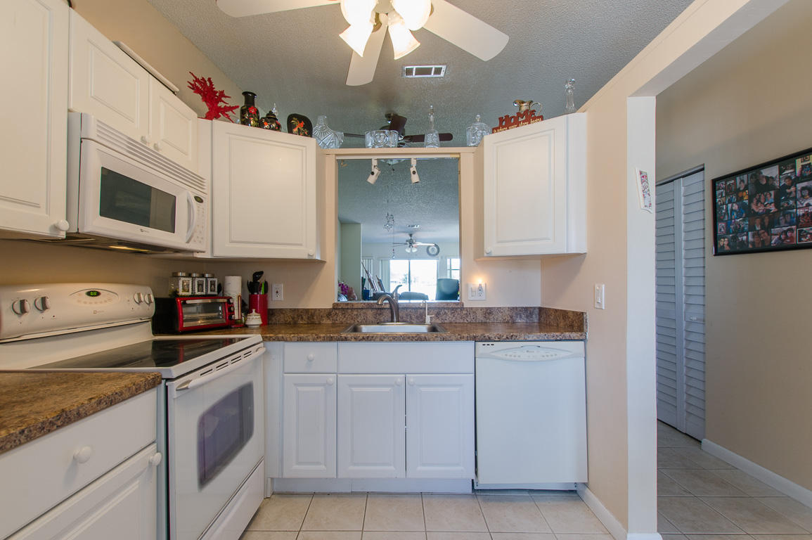 8827 Rheims Road, Unit B Boca Raton, FL 33496 - Photo 6 of 27 8827 Rheims Road Small 72p-29