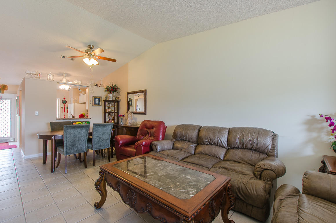 8827 Rheims Road, Unit B Boca Raton, FL 33496 - Photo 9 of 27 8827 Rheims Road Small 72p-23