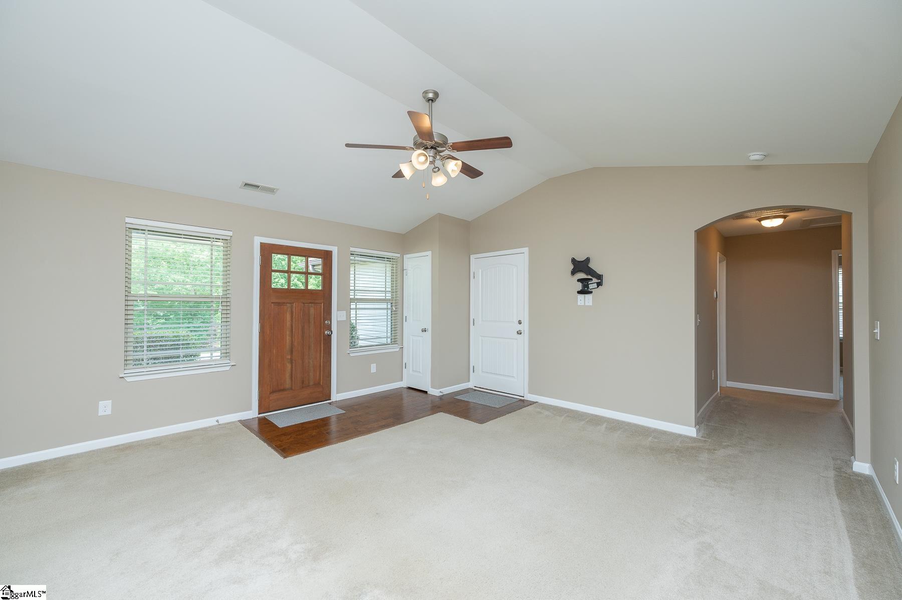 452 Bowers Road Travelers Rest, SC 29690 - Photo 8 of 40