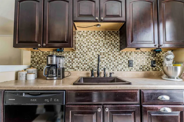 $300,000 | 1 Matthew Street, Unit 6, Concord, NH 03301