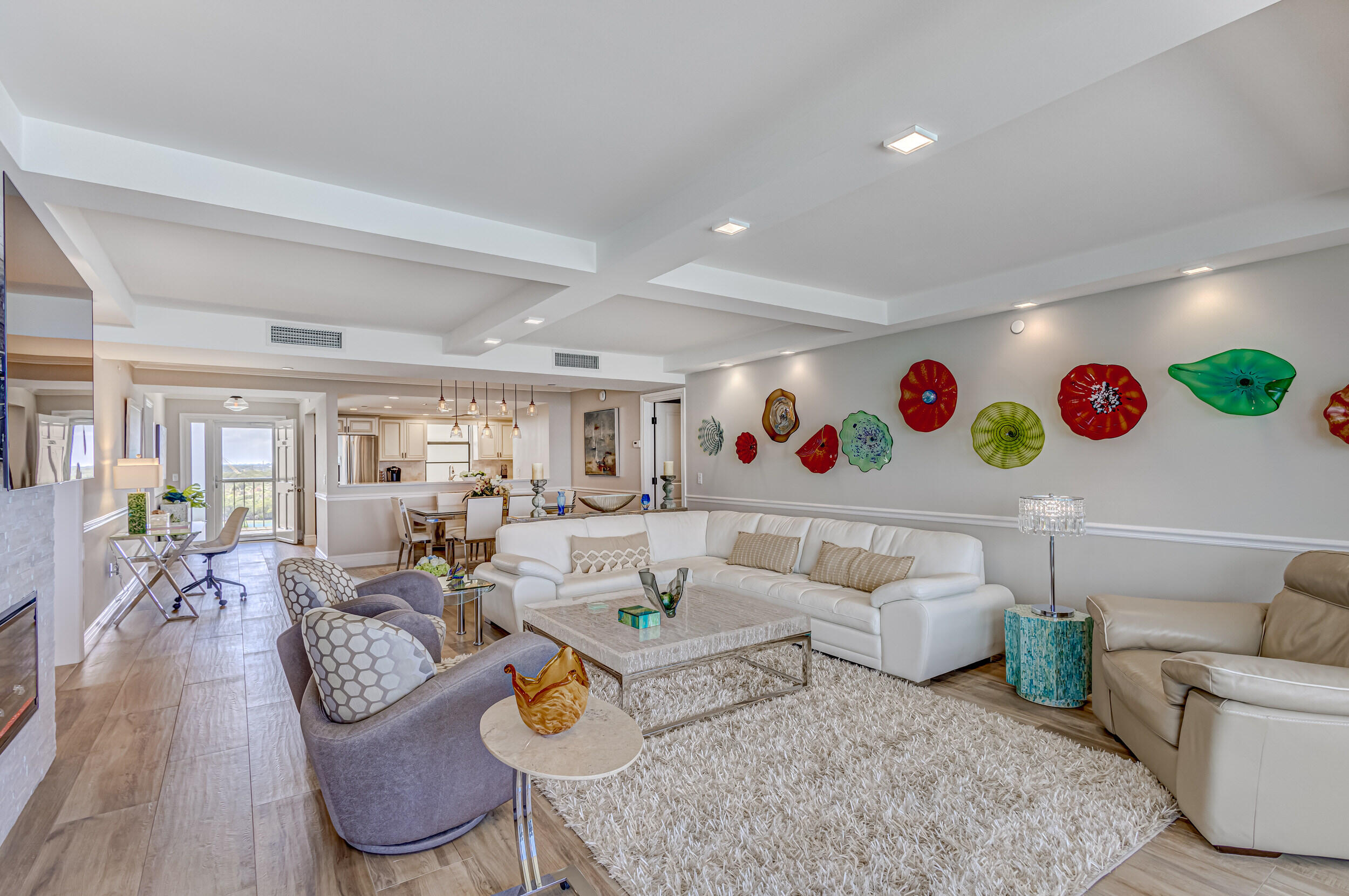 400 South Beach Road, Unit 702 Tequesta, FL 33469 - Photo 16 of 62 Living Room