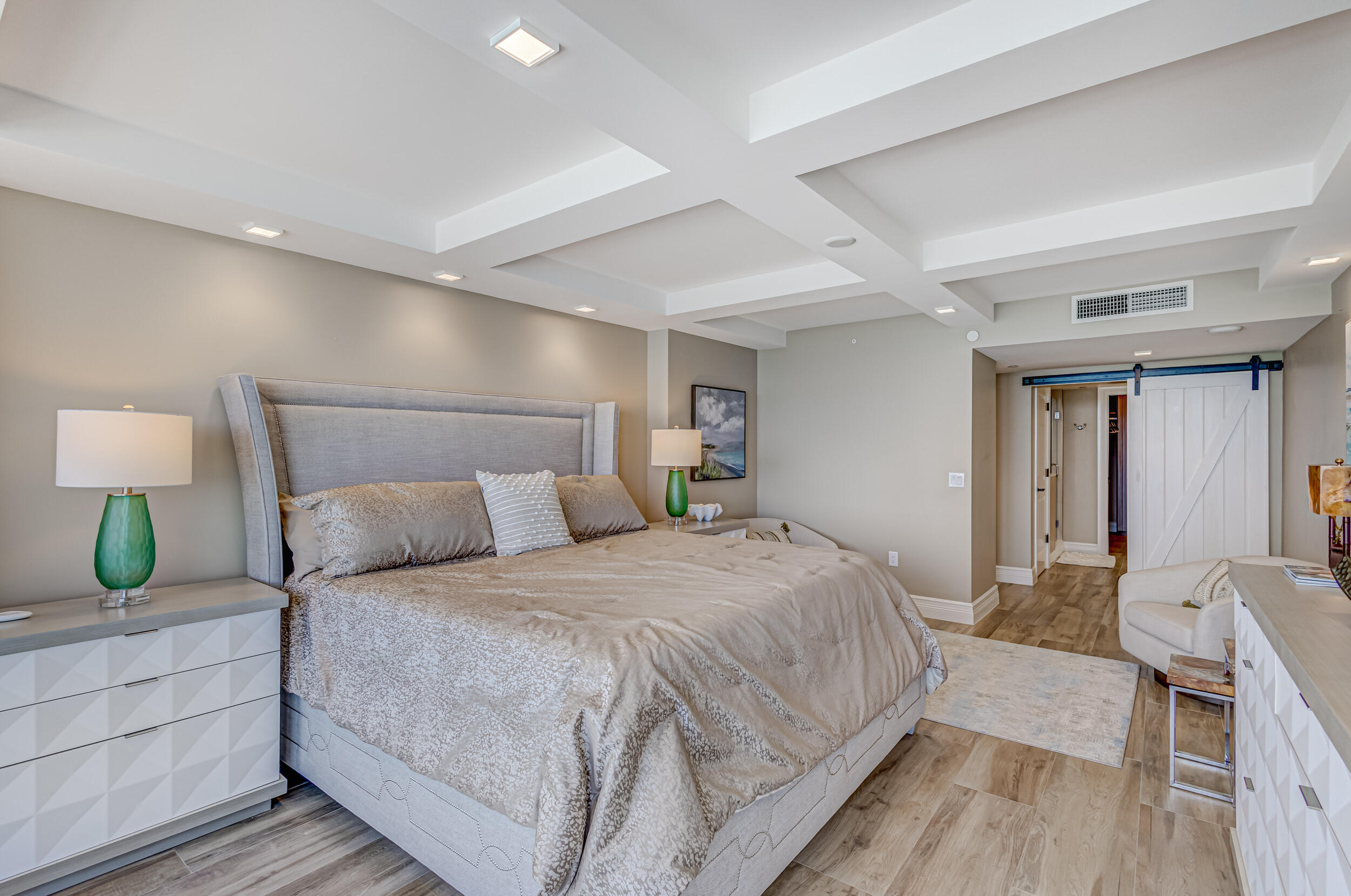 400 South Beach Road, Unit 702 Tequesta, FL 33469 - Photo 21 of 62 Master Bedroom