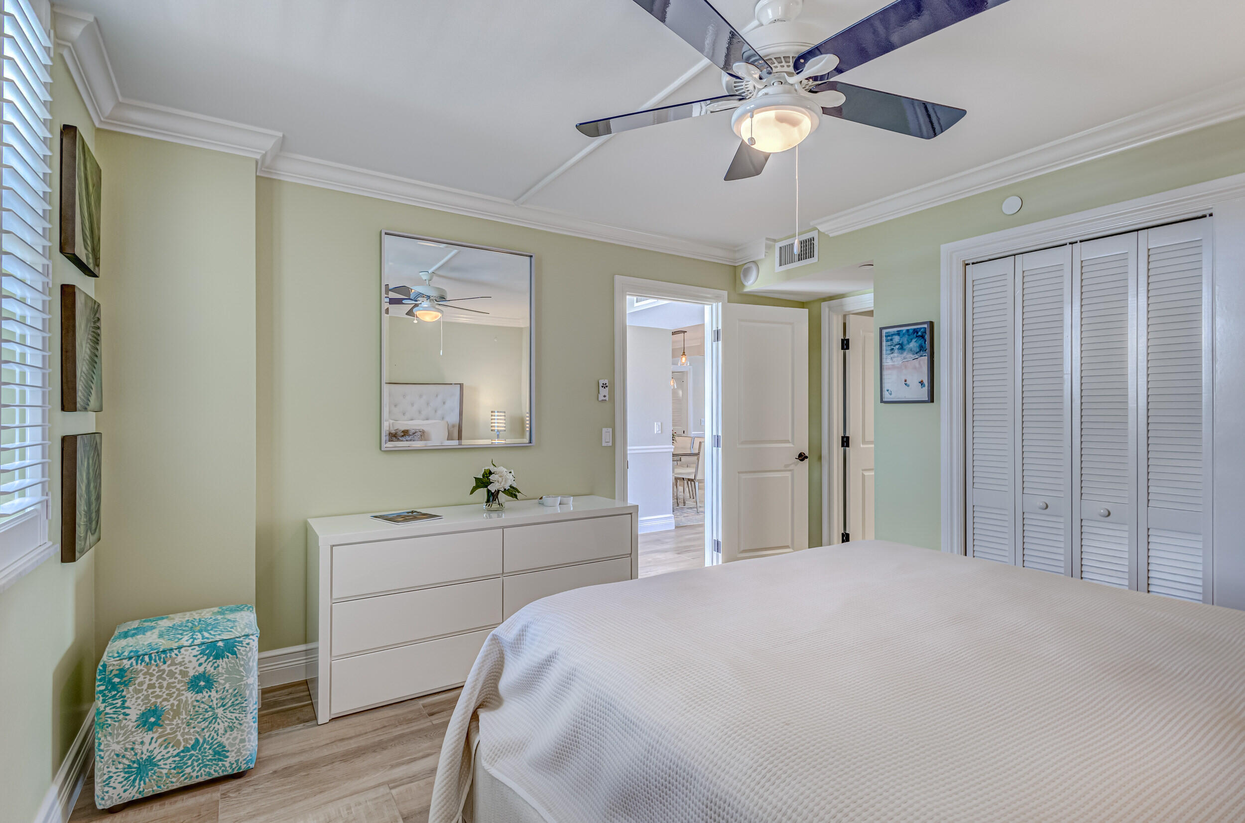 400 South Beach Road, Unit 702 Tequesta, FL 33469 - Photo 33 of 62 2nd Guest Bedroom